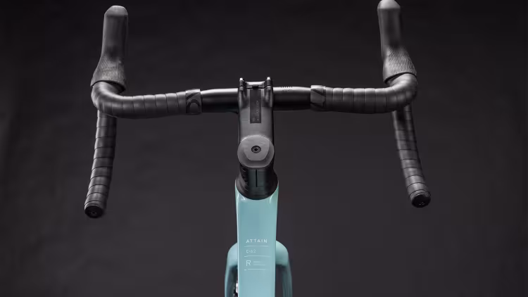 Cube  Attain C:62 Race