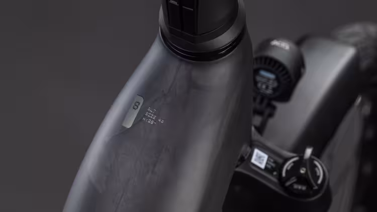 Cube  Kathmandu Hybrid ONE11 HPC SLT 800