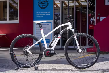 Moustache Moustache Électrique