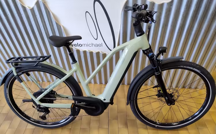 Cube  Kathmandu Hybrid ONE 800