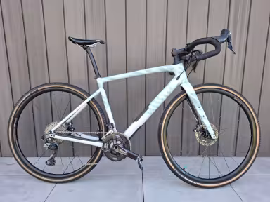 SPECIALIZED Diverge Carbone Comp