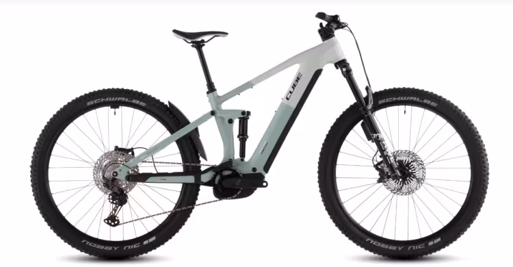 Cube  Stereo Hybrid ONE44 EXC 800