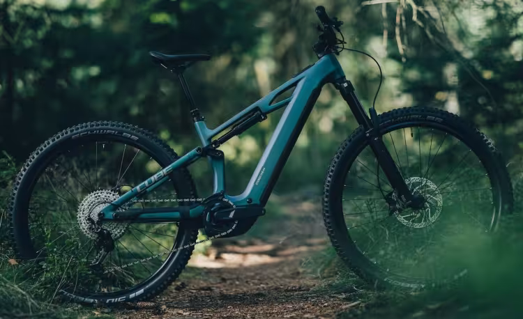 Cube  Stereo Hybrid ONE44 HPC Race 800