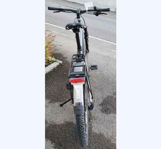 Bergstrom SUV 9i