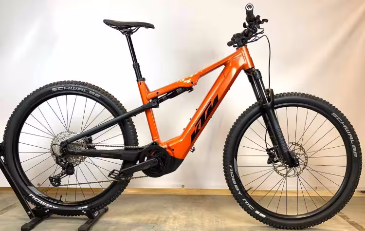 KTM Macina Chacana 792