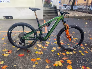 Moustache Game 160.9 Race