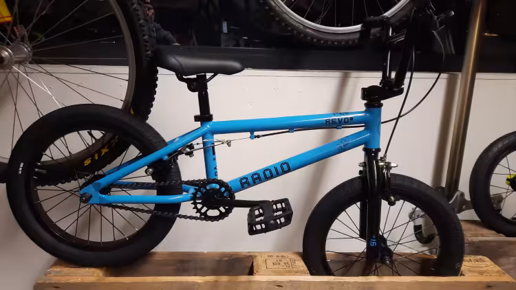 Radio Bikes Revo 16