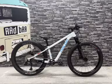 Naloo Hill Bill 24" Mk3, White