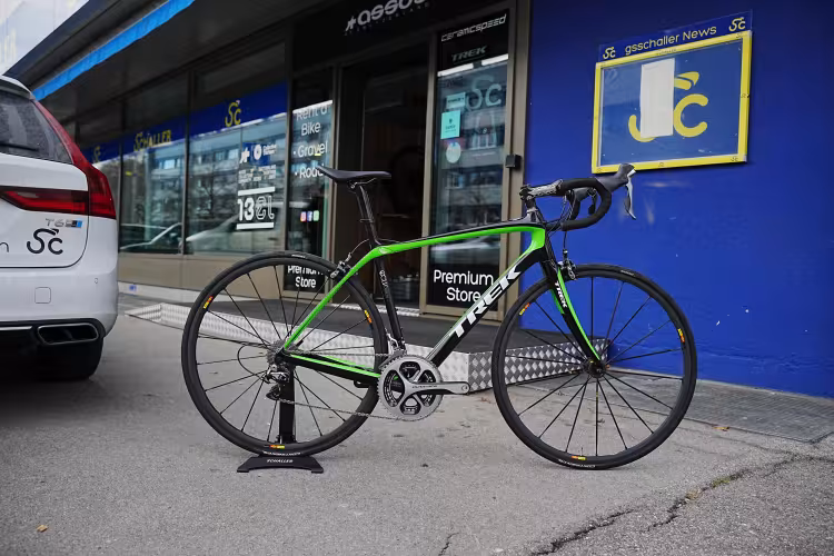 TREK Occasion Domane Slr 9 54 Duraace Schwarz/Grn Mavic Ksyrium Slr 110/42(44) 52/36 11/28