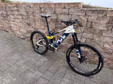 Husqvarna Hard Cross 8