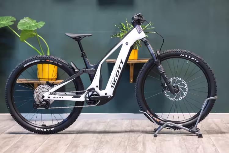 SCOTT Patron Eride 920