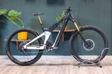 SCOTT Patron ST 900 Tuned