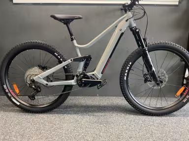 Moustache Samedi 27 Wide 5