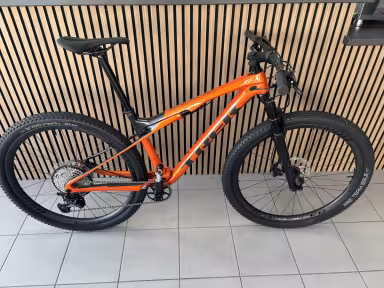 TREK Supercaliber 9.7