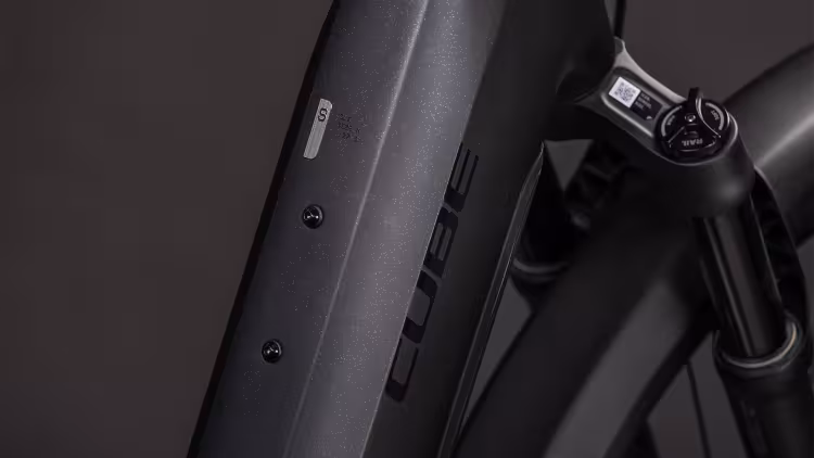 Cube  Reaction Hybrid SLX 800 FE