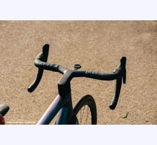 2021 SCOTT Addict RC Pro, Di2 in Vendita - velocorner