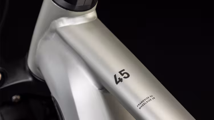 Cube  Kathmandu Hybrid 45 750