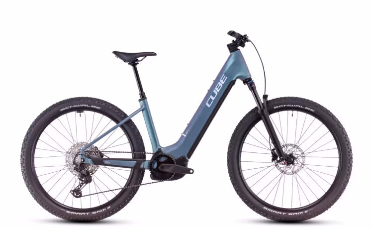 Cube Reaction Hybrid Pro 800