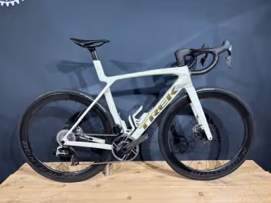 TREK Madone Slr 9 Gen 8 Axs