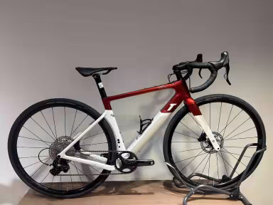 3T Exploro Racemax Ekar