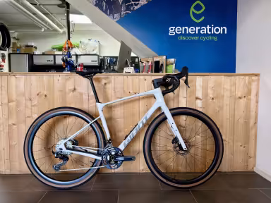 Giant Revolt Advanced 0