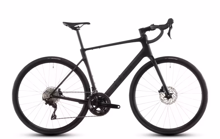 Cube  Attain C:62 Race