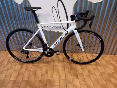 Price Aero Carbon Road