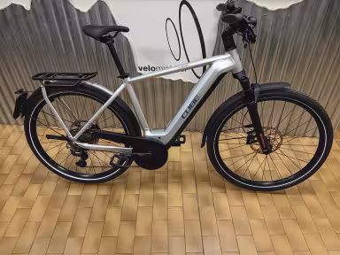 Cube  Kathmandu Hybrid 45 750