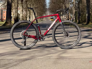 TREK Checkpoint SL 7 eTap