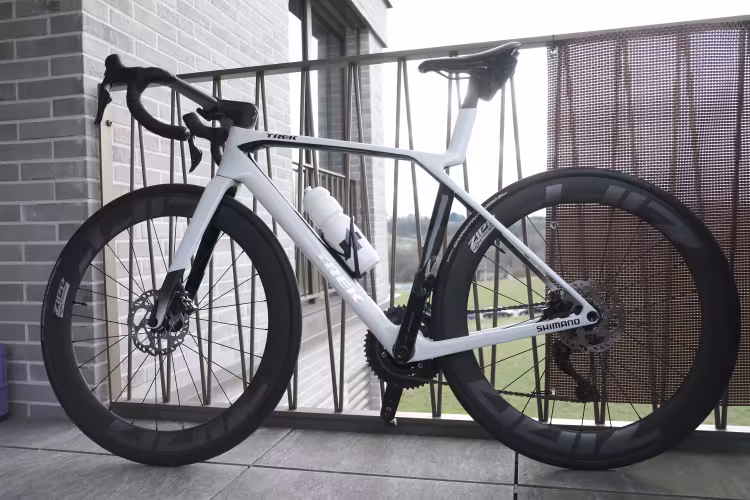 TREK Madone Sl 6 Gen 8