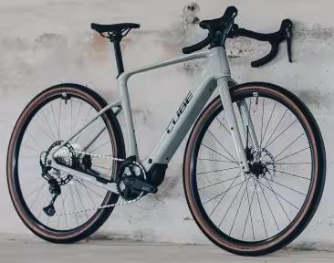 Cube  Nuroad Hybrid C:62 Race 400X