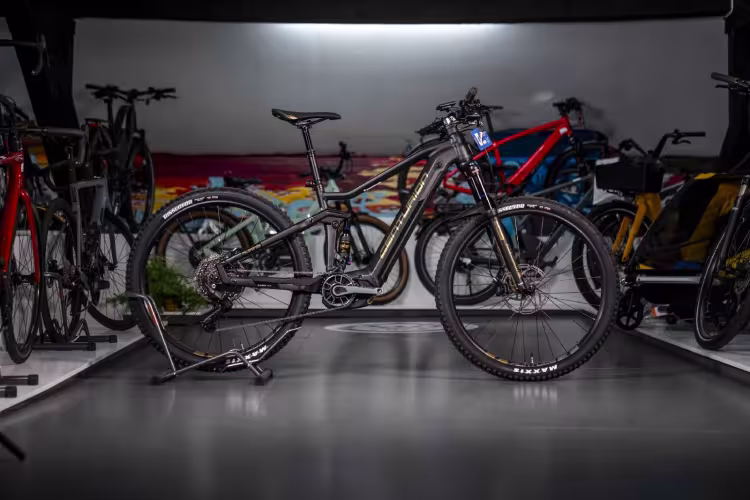 Centurion Numinis R800I