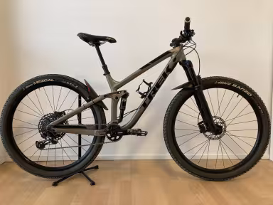 TREK Fuel EX 7