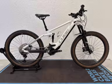 Cube Stereo Hybrid 120