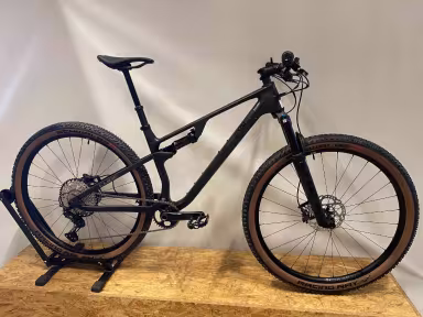 Cube  AMS ZERO99 C:68X Race 29