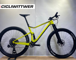 Acquista SCOTT Spark RC 900 World Cup Velo o Bike - nuovo e usato -  velocorner