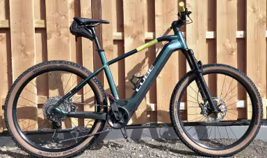 Cube Reaction Hybrid SLT 750