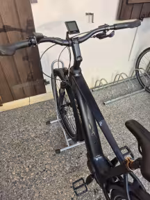 Cube Touring Hybrid Pro 625