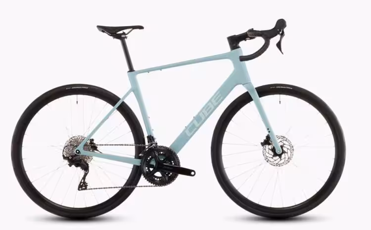 Cube  Attain C:62 Race