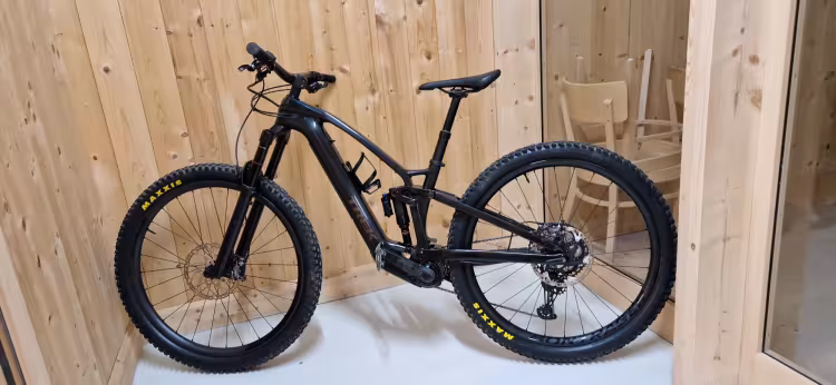 TREK Fuel EXe 9.8 XT