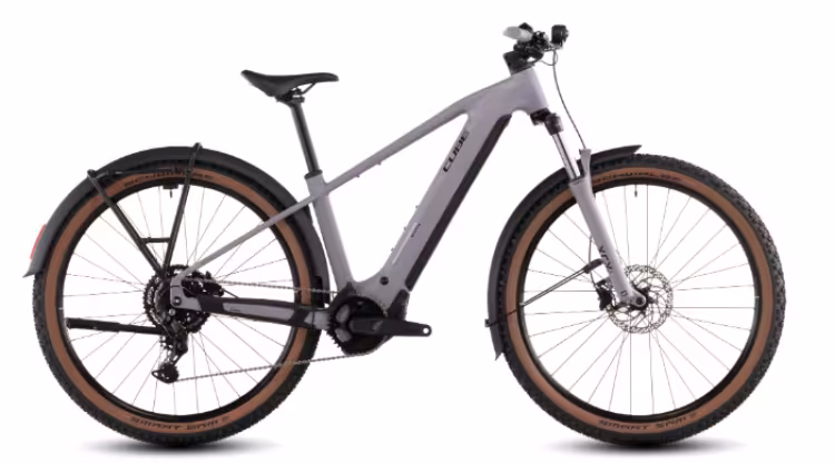 Cube  Reaction Hybrid Performance 600 FE