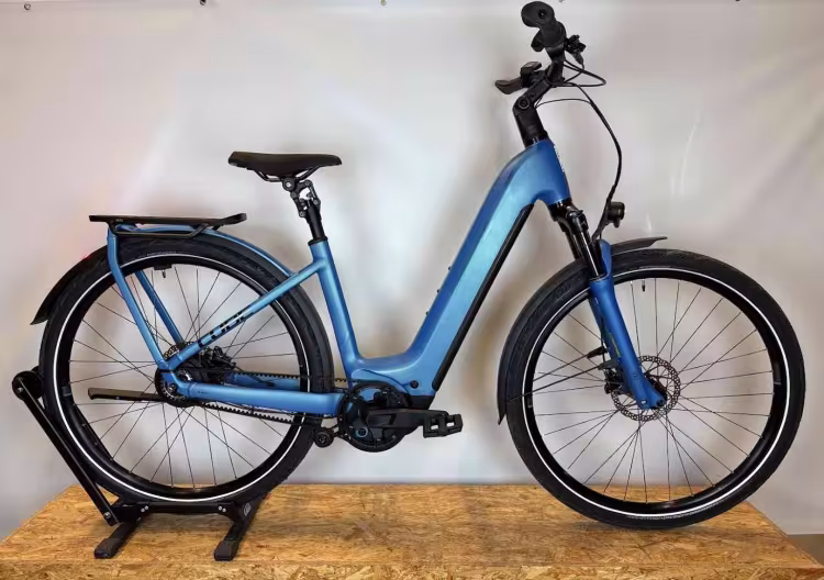 Cube  Kathmandu Hybrid Comfort Pro 800