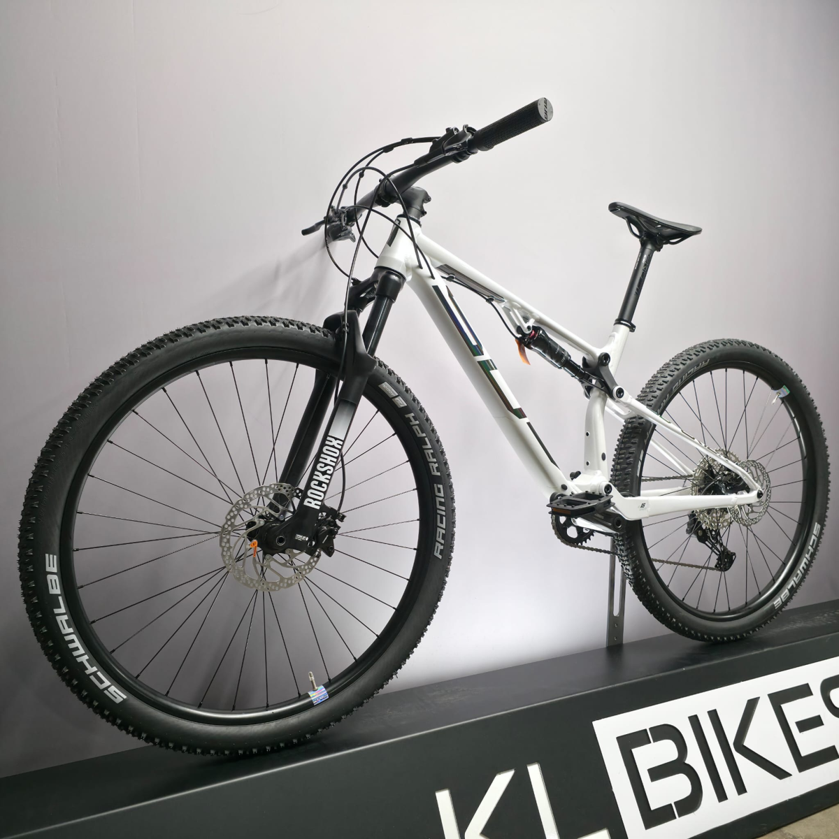 Superior XF 919 RC for sale - New, White, 44cm - St. Gallen