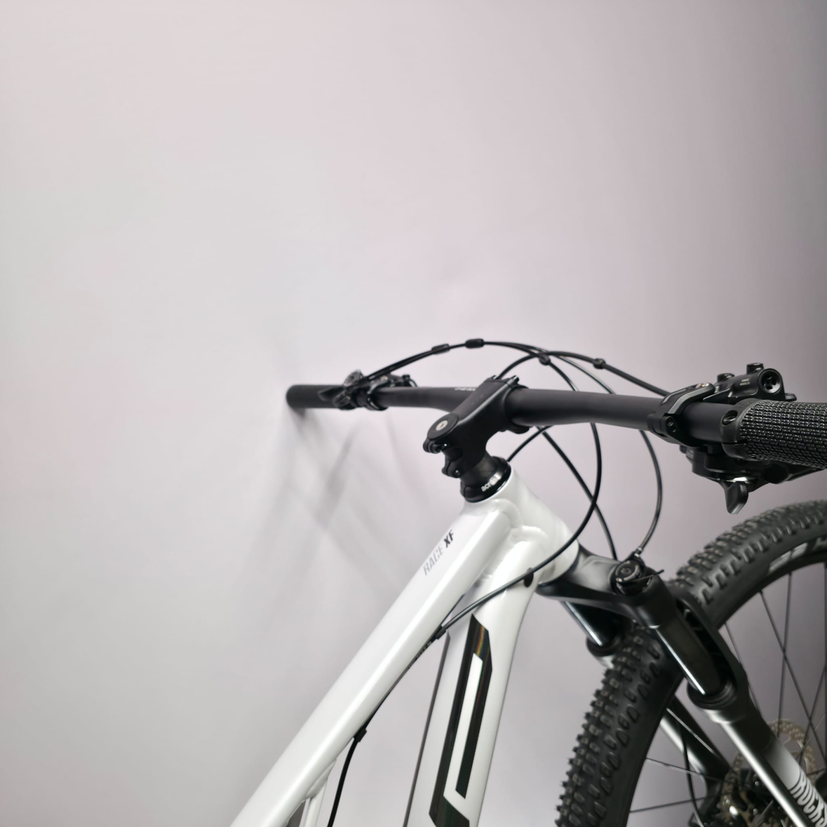 Superior XF 919 RC for sale - New, White, 44cm - St. Gallen