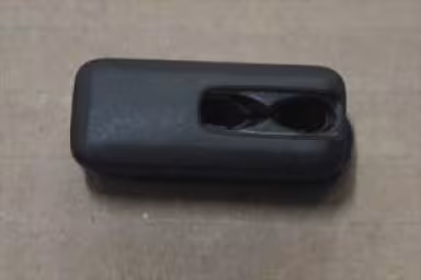 Giant Kabel-Plug mit zwei Löchern