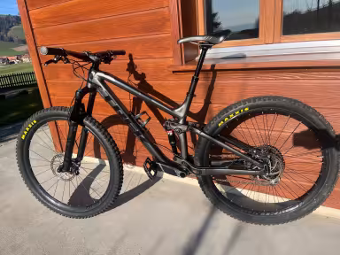 TREK Fuel EX 8