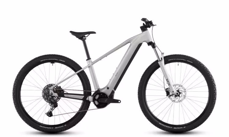 Cube Reaction Hybrid ONE 800