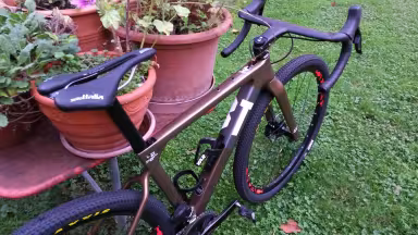 3T Exploro Team Rival Axs X2