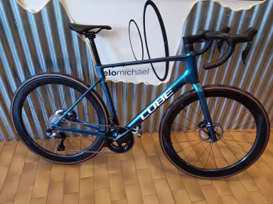 Cube  Attain C:62 SLT