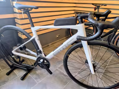 BMC Roadmachine Four Di2